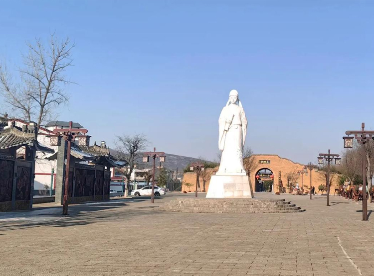 公司成功签约洛阳三乡驿汉山文化园低空链条式观光吊椅项目