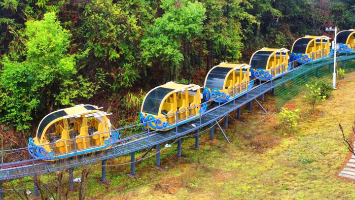 爬山轨道车(图1)